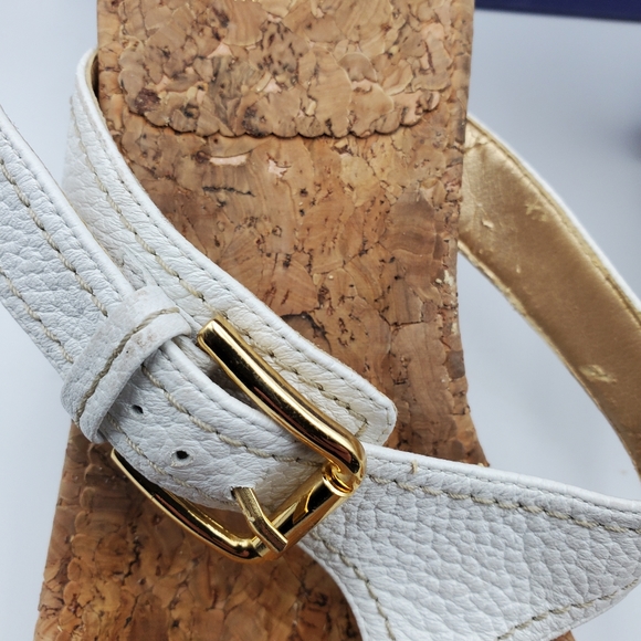 Stuart Weitzman White Thong Sandals 7.5 - Picture 9 of 12